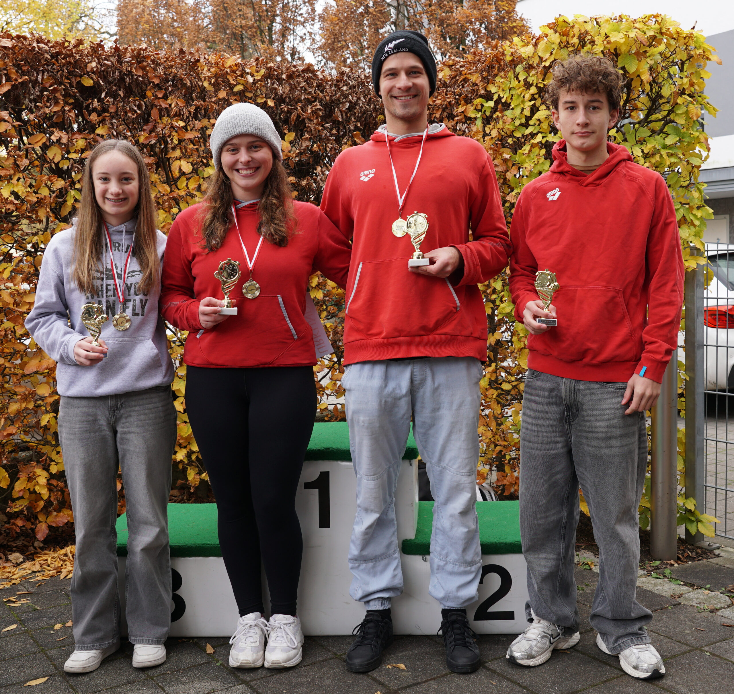 Mehr über den Artikel erfahren Stadt- und Sprintmeisterschaften im Rosenheimer Hans-Klepper-Bad